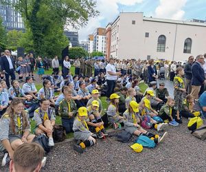 81. rocznica Powstania Warszawskiego. Prezydent Duda wręczył odznaczenia powstańcom