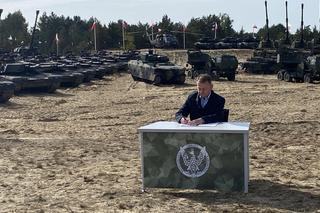 Podpisanie umowy w Nowej Dębie na zakup uzbrojenia dla wojska 