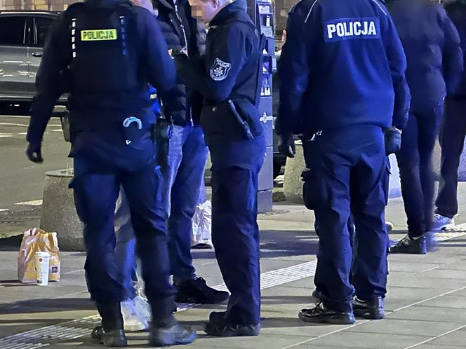 Bójka przy Dworcu Centralnym. Kolejny atak nożem w centrum Warszawy. Ranny Litwin