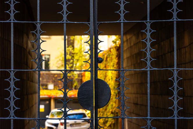 Kamienica na ul. Konopnickiej 5 w Warszawie