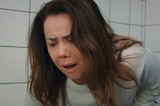 Brutalny atak na Gönül w serialu Miłość i nadzieja