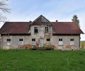 Nazwa tej wsi na Podkarpaciu pochodzi od imienia rycerza. W XV wieku założył tutaj osadę 