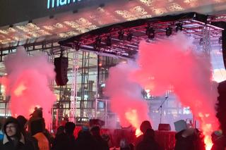 WOŚP 2023 w Łodzi. Światełko do Nieba rozbłysło nad Manufakturą