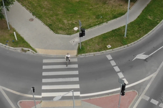 Policjanci polowali z drona na pieszych i rowerzystów