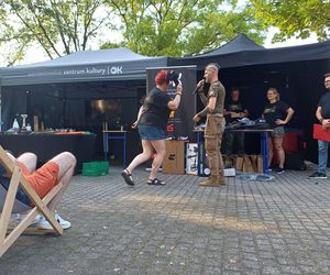 Poruszający moment podczas zlotu detektorystów. Odnalezione nieśmiertelniki wróciły do rodzin