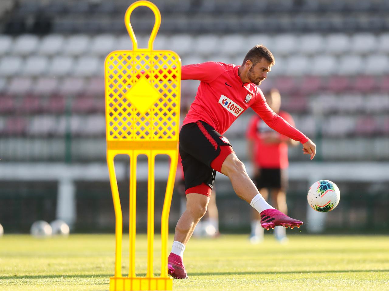 Wielkie problemy reprezentanta Polski! Media nie mają wątpliwości, nowy trener chce się pozbyć Polaka za wszelką cenę