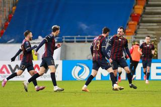 Pogoń Szczecin - Warta Poznań GDZIE OGLĄDAĆ mecz w TV? Ekstraklasa Pogoń - Warta STREAM LIVE ONLINE w Internecie. Pogoń - Warta TRANSMISJA TV