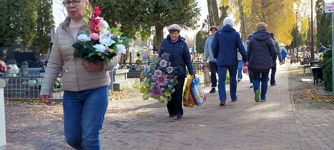Przygotowania do Wszystkich Świętych Zamość