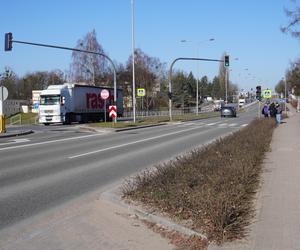 To najdłuższa ulica w Olsztynie. Przebiega aż przez trzy osiedla. Zaskakujące, ile ma metrów!