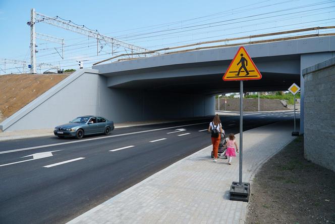 Rail Baltica w Ełku coraz bliżej końca. Otwarto nowy wiadukt kolejowy [ZDJĘCIA]