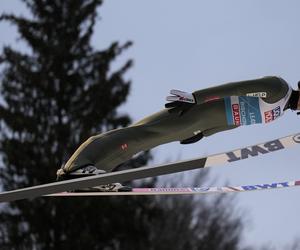 O której godzinie SKOKI DZISIAJ piątek 6 stycznia 2023 O której skoki narciarskie w Bischofshofen TCS 6.01