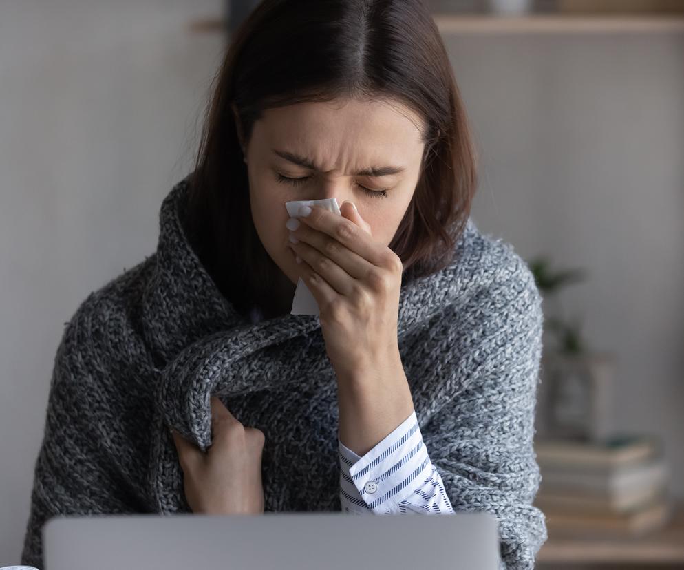 Każda infekcja może skończyć się zapaleniem mięśnia sercowego. Kardiolog o alarmujących objawach