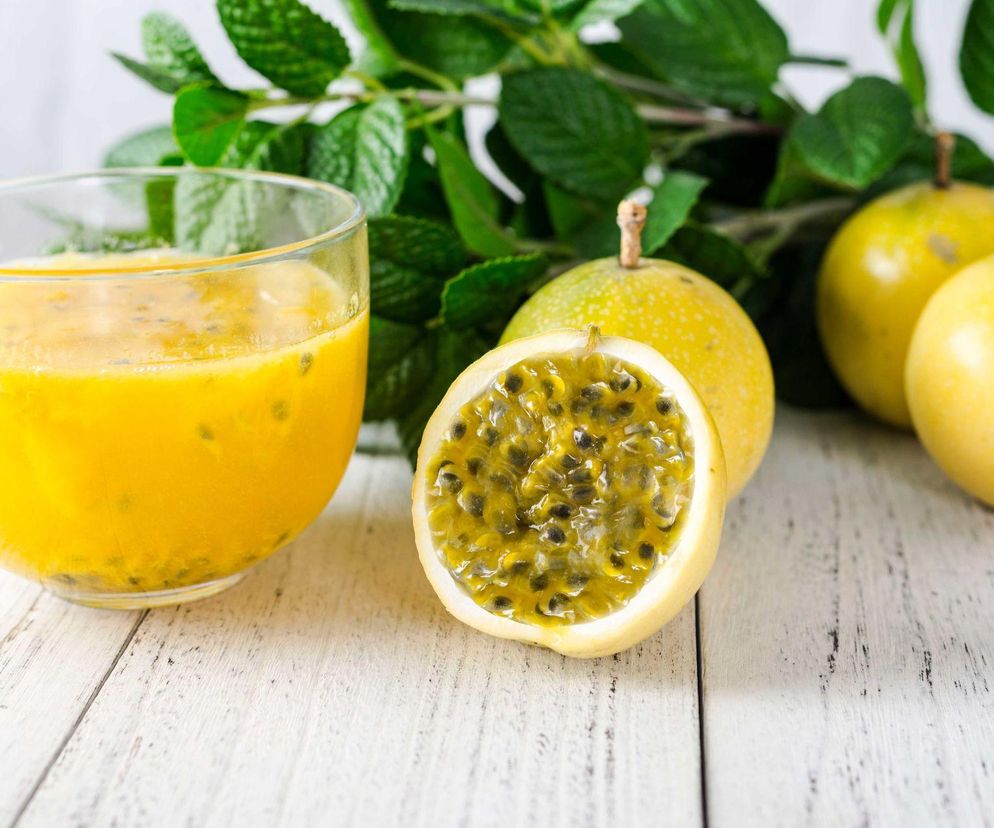 Granadilla – egzotyczny kuzyn marakui. Sprawdź, jak jeść owoce passiflory