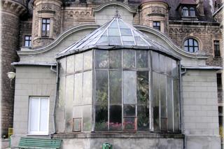 Metamorfoza Zamku w Mosznej. Z sanatorium w bajkowy hotel - tak przez lata zmieniał się jeden z najbardziej czarujących budynków w Polsce