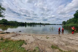 Strażacy pokazali, jak uratować tonącą osobę