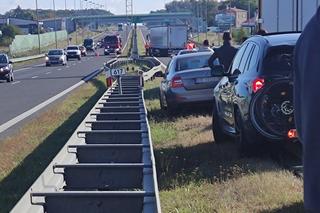 Śmiertelny wypadek na S8. Motocyklista wjechał prosto na tira