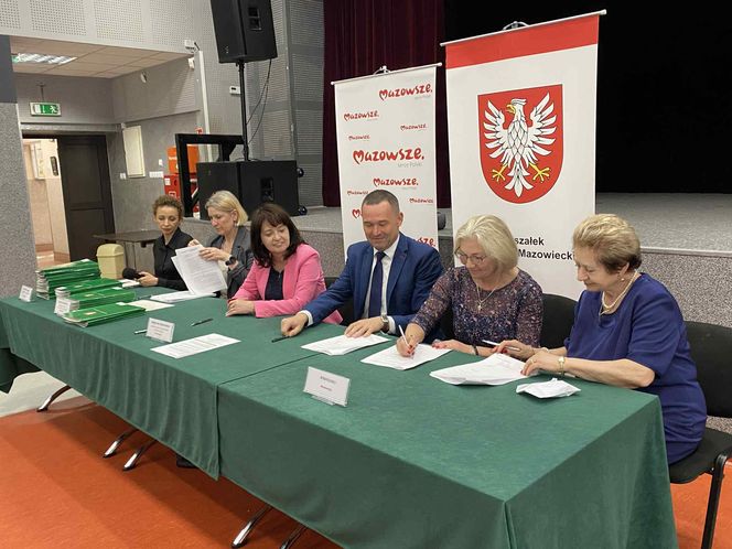 Kilkadziesiąt nowych inwestycji w powiecie siedleckim z dofinansowaniem Mazowsza