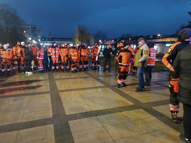 Marsz Milczenia "Stop Agresji" przejdzie ulicami Siedlec. Mieszkańcy oddadzą hołd zamordowanemu ratownikowi [RELACJA NA ŻYWO]