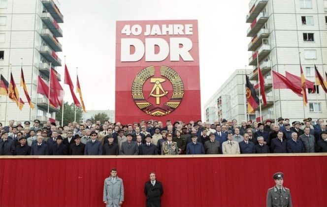 35-lecie zjednoczenia Niemiec. Tak RFN połączyło się z NRD