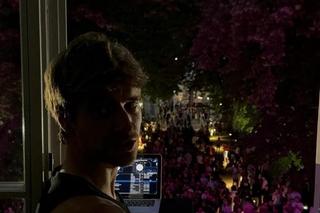 Maciej Musiał wstawił zdjęcie, które zmieniło życie fanów. Padły słowa o zaręczynach