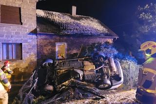 Groźny wypadek w Czańcu. Dwie osoby trafiły do szpitala