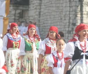 Tysiące kobiet i dziewcząt na pielgrzymce do Piekar Śląskich. Jestem w Kościele, więc idę