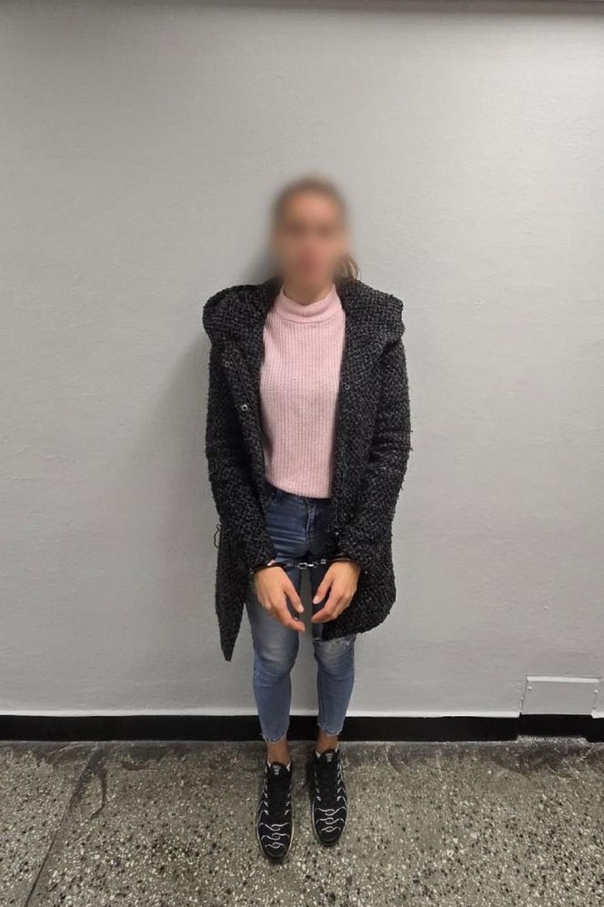 Nalot policji na ogródki działkowe. Zatrzymali 33-latka i jego żonę. 9-miesięcznę niemowlę wciągnięte w przestępczy proceder