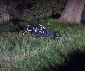 Śmiertelne potrącenie pod Sochaczewem. Kierowca BMW uciekł