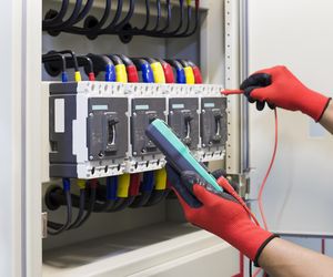 Jakość energii elektrycznej – zakłócenia, przyczyny i metody pomiaru