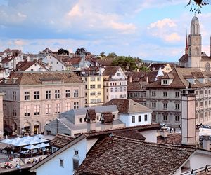 Widok na Zurych ze wzgórza Lindenhof 