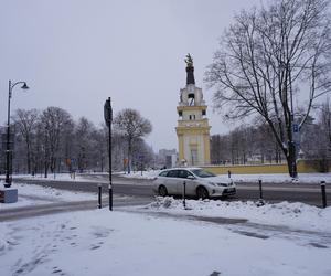 Sytuacja na drogach w Białymstoku. Styczniowy atak zimy w Podlaskiem