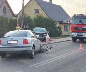 Wypadek w Ambrożowie! Zderzyły się trzy auta, ruch odbywa się wahadłowo