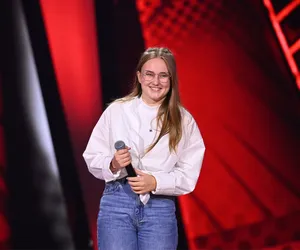 Kaja Kuperszmit ponadczasowym hitem oczarowała trenerów. Kim jest uczestniczka Voice Kids 6?