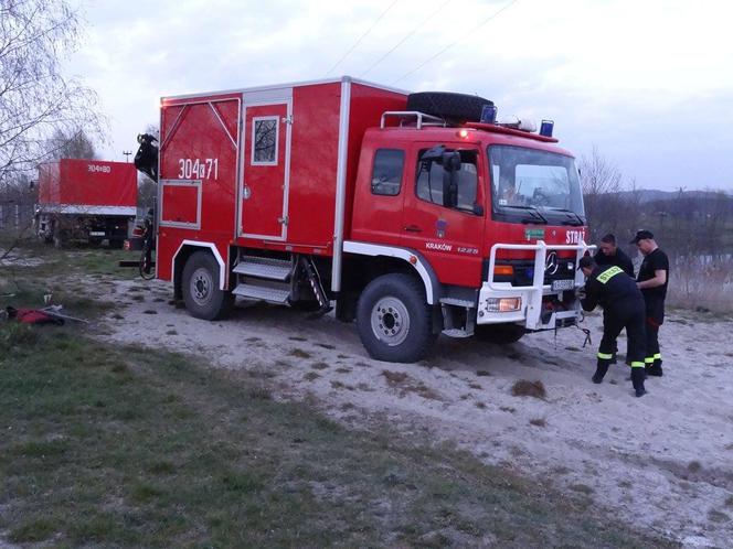 Z zalewu w Kryspinowie wyłowiono ciało mężczyzny [ZDJĘCIA]