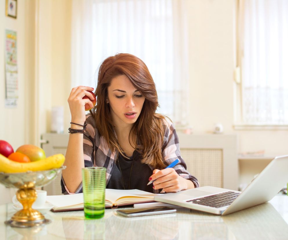 Przygotowując się do egzaminu, nie żałuj sobie warzyw i owoców – możesz je jeść nawet 7 razy dziennie.