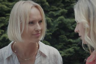 M jak miłość, odcinek 1883. Dorota (Iwona Rejzner), Jagoda (Katarzyna Kołeczek)