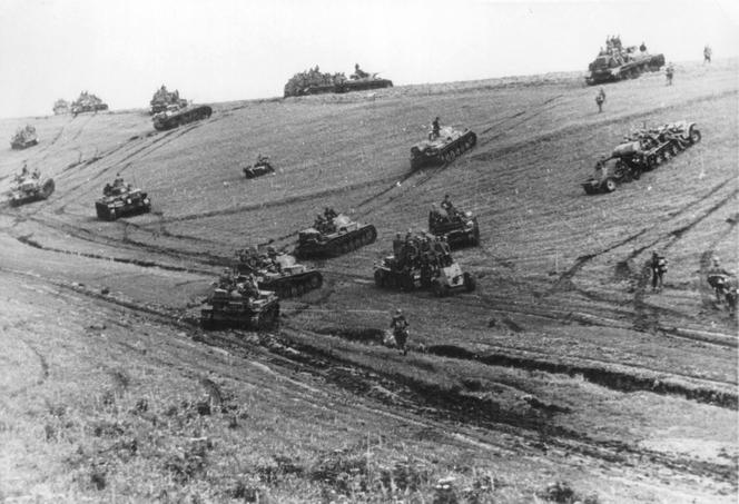 Czołgi i wozy opancerzone produkcji Kruppa. Natarcie Grupy Pancernej von Kleist nad Dnieprem - wrzesień 1941 r.