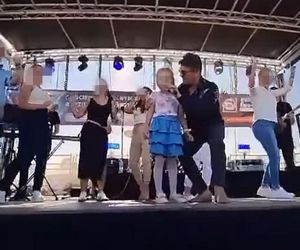 Zenek Martyniuk - dziadek Zenek zakochany w Laurze