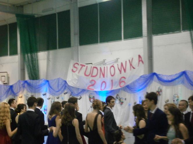 Studniówka w liceum Poniatowskiego