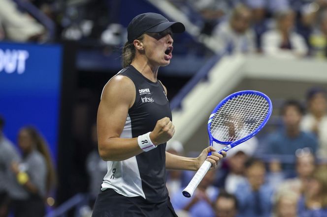 Iga Świątek w 1/8 finału US Open. Trudny mecz i awans Polki po zaciętej walce z Kalinską