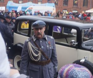 Łódzki Piknik Niepodległościowy. Mieszkańcy świętowali w Manufakturze [ZDJĘCIA]