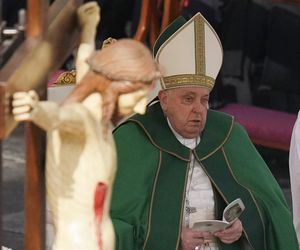 Pilny apel z Watykanu. Chodzi o chorego papieża Franciszka. Proszą o jedno!