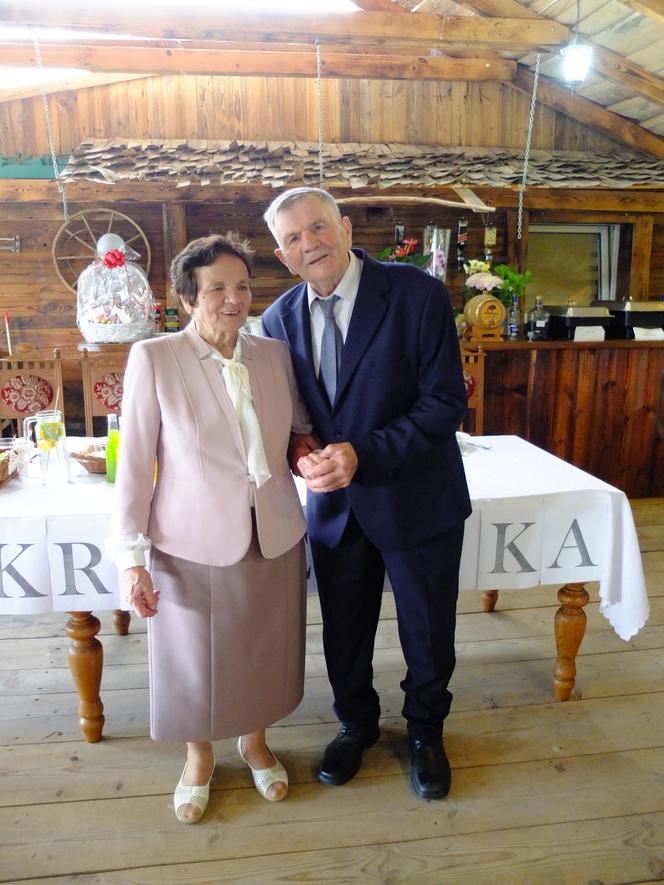 Kamienne Gody pod Janowem Lubelskim. Janina i Marian przeżyli razem 70 lat i chcą jeszcze!