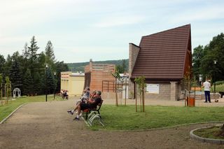 Wapienne to najmniejsze uzdrowisko w Polsce. Kiedyś zrujnowane, dziś wraca do łask [GALERIA]