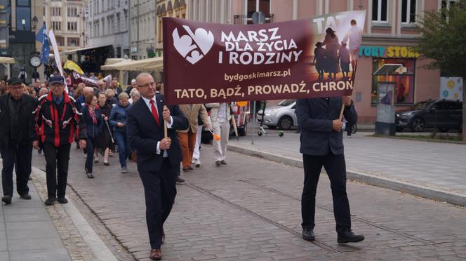 Marsz dla Życia i Rodziny 2021. Radosny tłum przeszedł ulicami Bydgoszczy