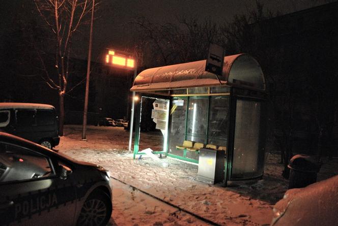 Demolka na przystanku w Augustowie