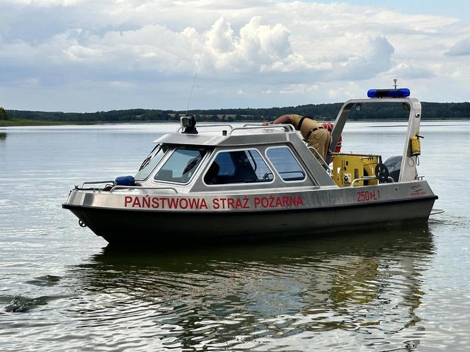 Pojechali wypocząć na Mazurach. Ślad po nich zaginął. Szukają ich policjanci i strażacy