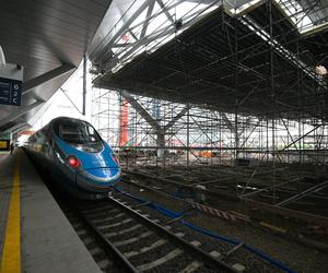 Prace budowlane na stacji kolejowej Warszawa Zachodnia