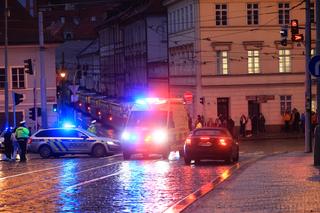 Strzelanina w centrum Pragi. Policja wie, kto strzelał. Rośnie liczba ofiar  