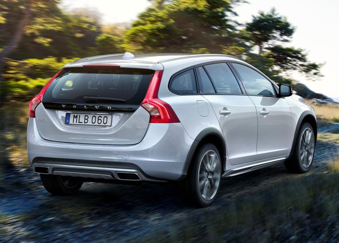 2015 Volvo V60 Cross Country